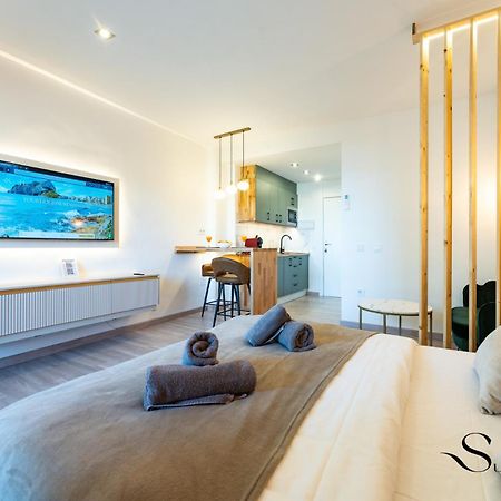 Seaview Beachfront Studio With Aqua Park & Balcony Benalmádena Εξωτερικό φωτογραφία