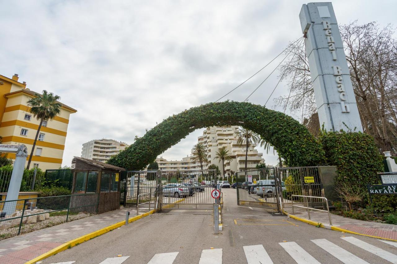 Seaview Beachfront Studio With Aqua Park & Balcony Benalmádena Δωμάτιο φωτογραφία