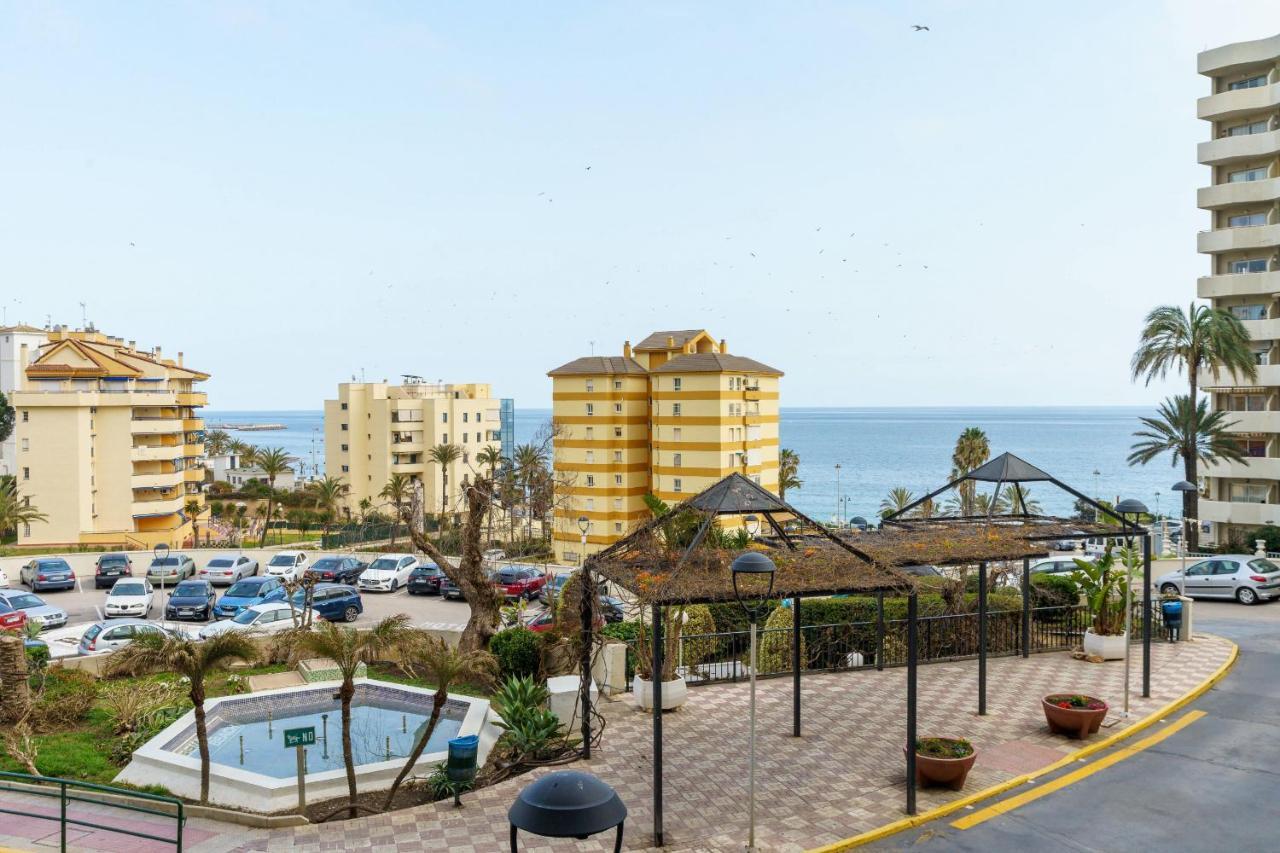 Seaview Beachfront Studio With Aqua Park & Balcony Benalmádena Εξωτερικό φωτογραφία