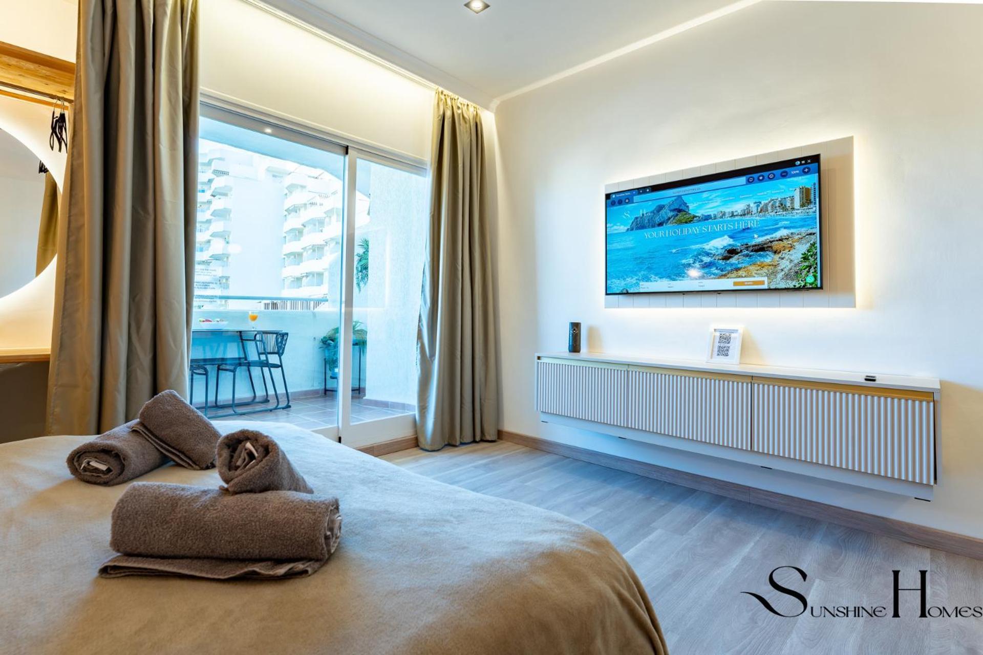 Seaview Beachfront Studio With Aqua Park & Balcony Benalmádena Εξωτερικό φωτογραφία