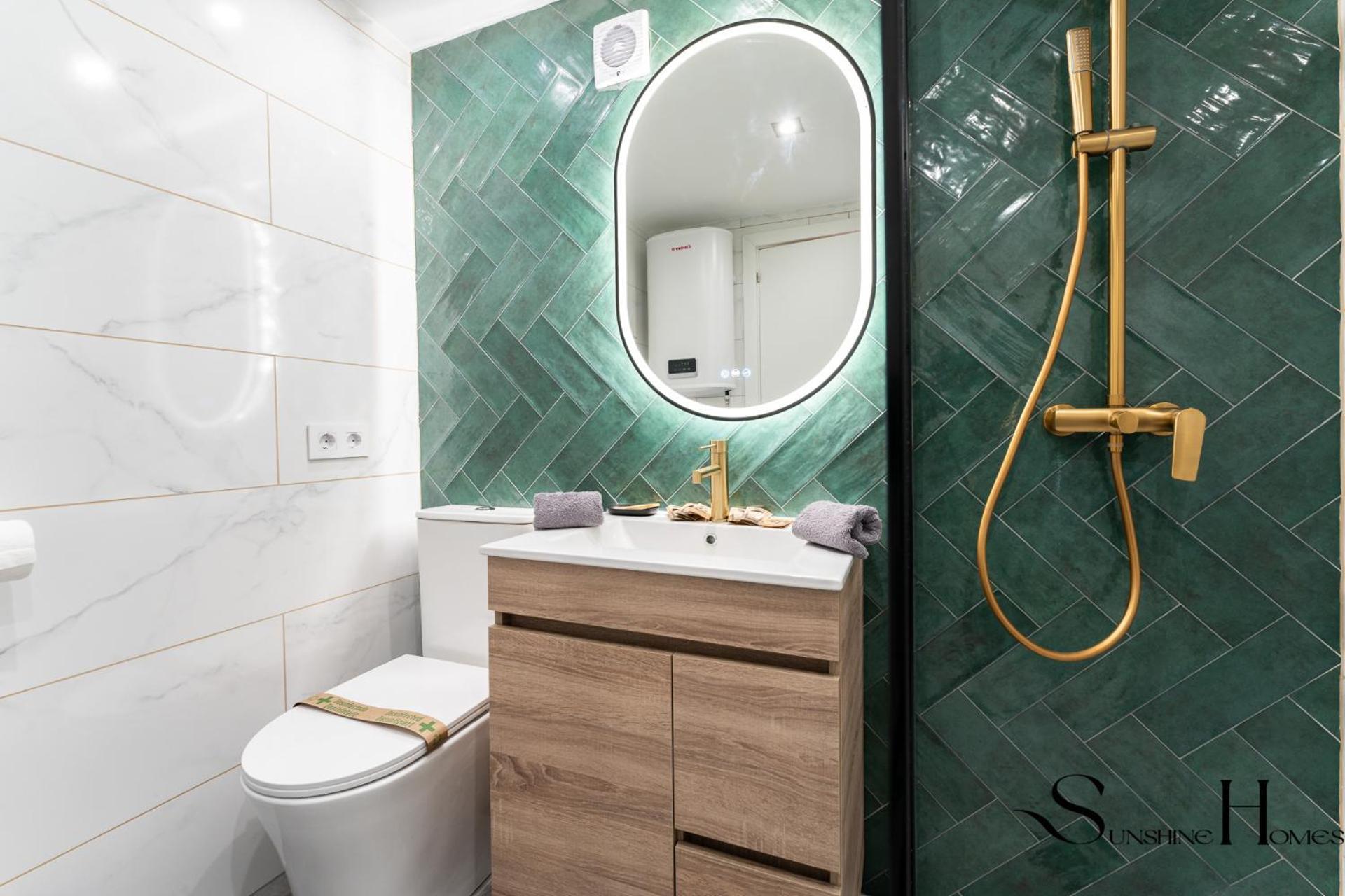 Seaview Beachfront Studio With Aqua Park & Balcony Benalmádena Εξωτερικό φωτογραφία