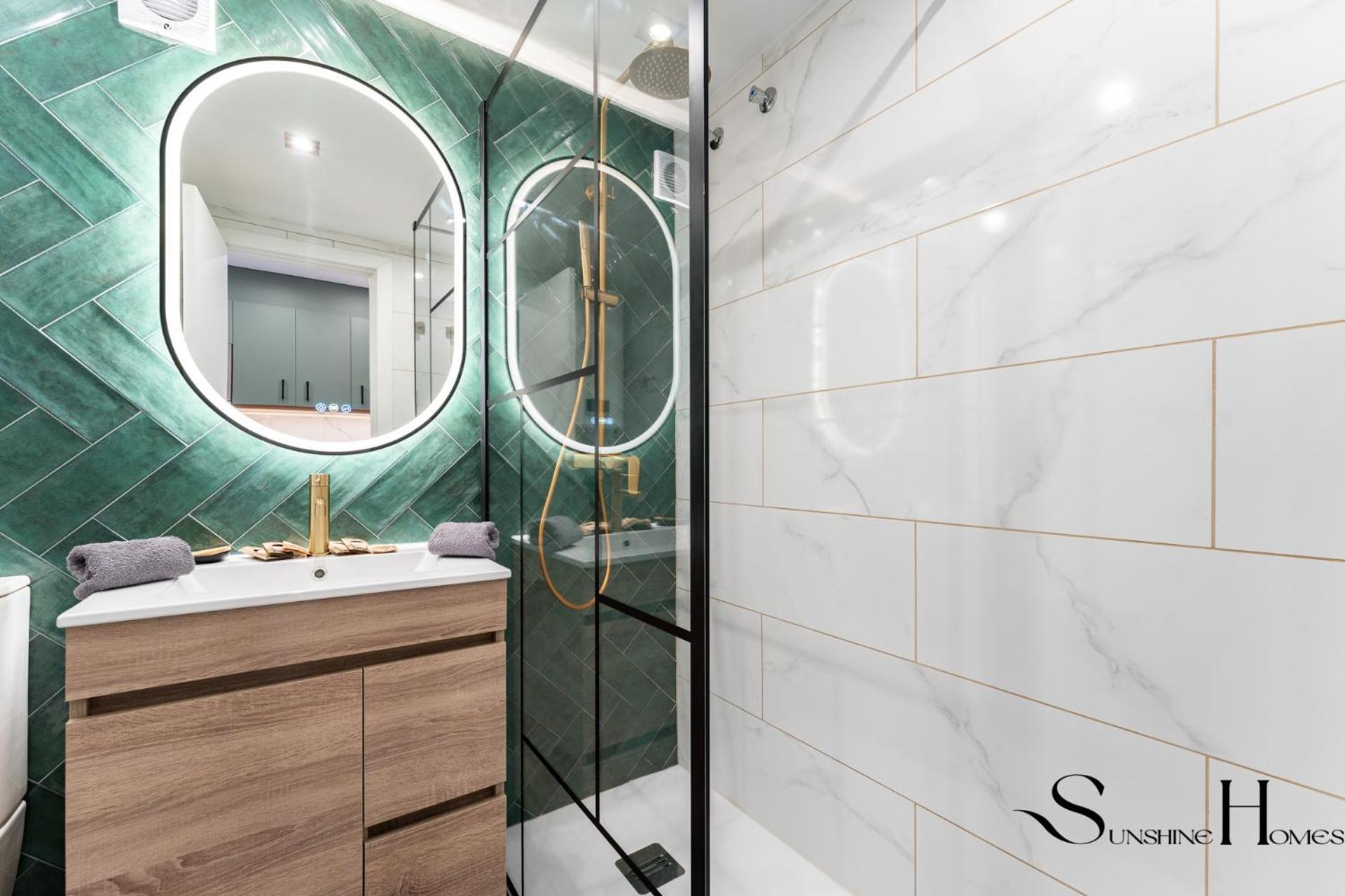 Seaview Beachfront Studio With Aqua Park & Balcony Benalmádena Εξωτερικό φωτογραφία