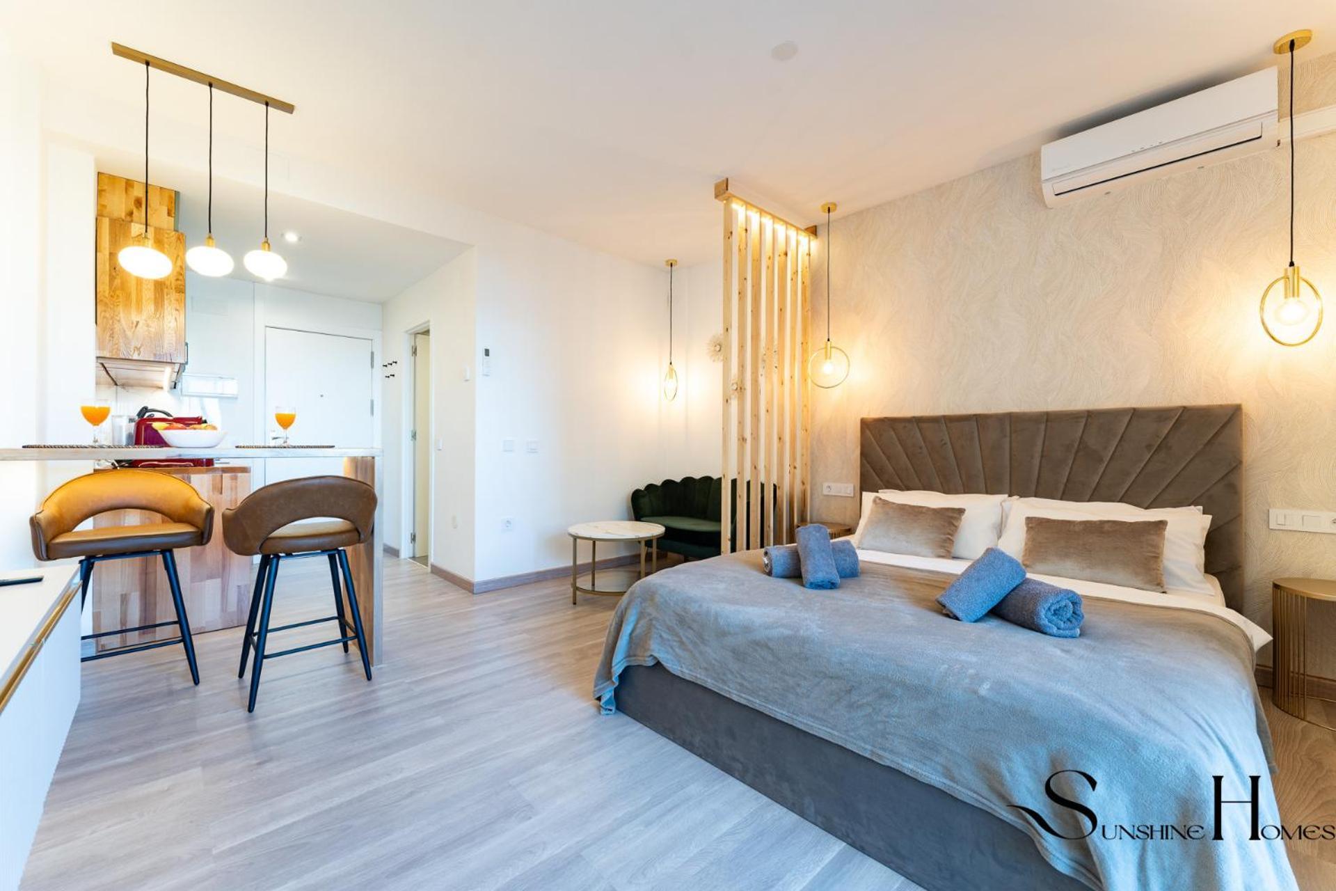 Seaview Beachfront Studio With Aqua Park & Balcony Benalmádena Εξωτερικό φωτογραφία