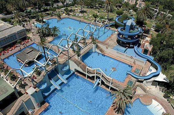 Seaview Beachfront Studio With Aqua Park & Balcony Benalmádena Εξωτερικό φωτογραφία